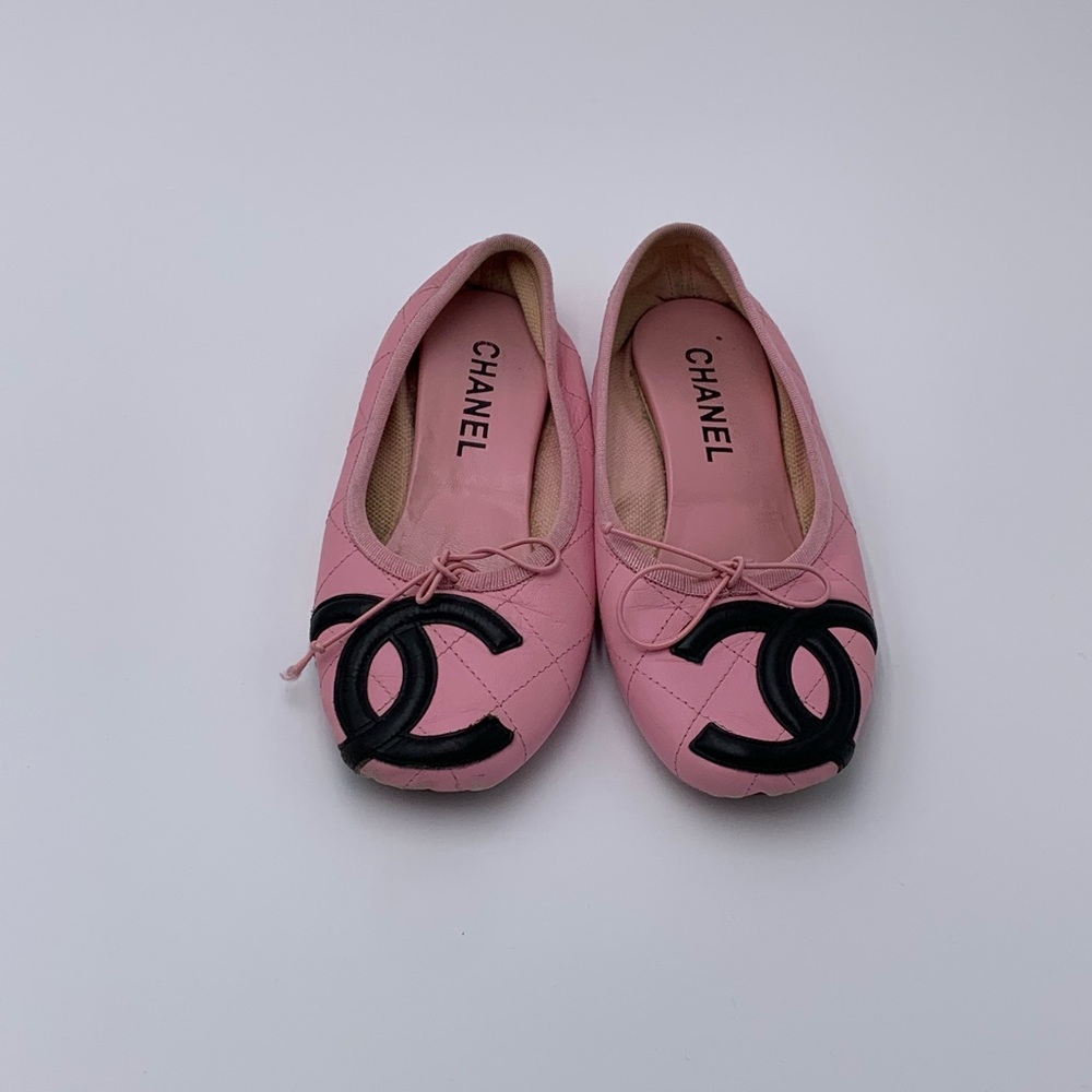 CHANEL quilted ballet flats